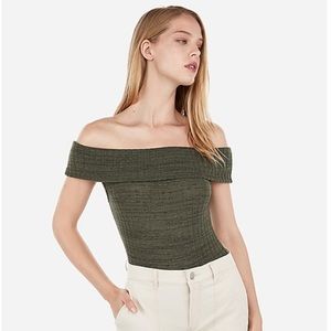Over the shoulder top!!